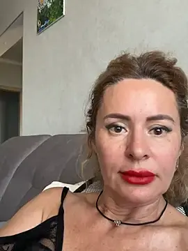 Tania201243  live sex cam