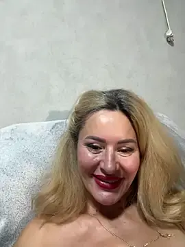 Tania201243  live sex cam