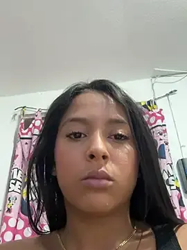 Victoria1018  live sex cam