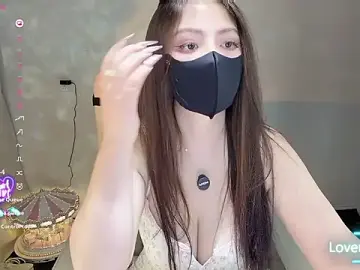 Lvy-baby  live sex cam