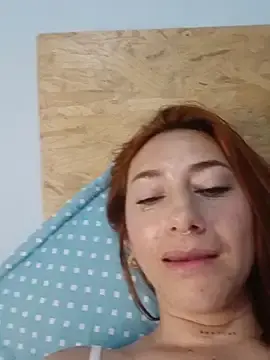 Samy1curvy  live sex cam