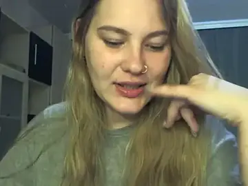 Alise21  live sex cam