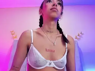 Emma_Hearts  live sex cam