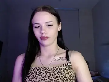 Kseni_a  live sex cam