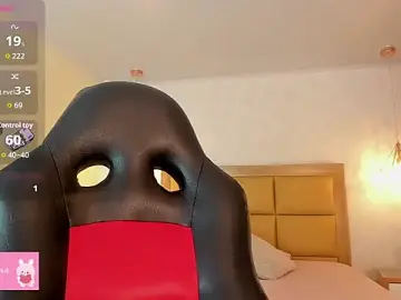 LARSONMIA  live sex cam