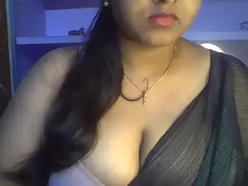 Tamil_Kuttyma  live sex cam