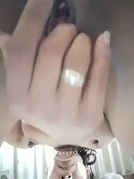 Aghatas  live sex cam