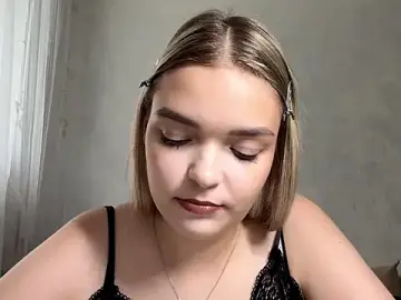 Aria_MonroeX  live sex cam