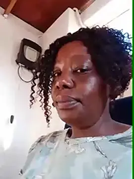 BustieMandy  live sex cam