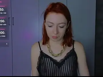 Cuteroxyfoxy  live sex cam