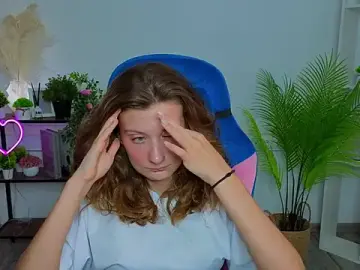EliseWeeks  live sex cam