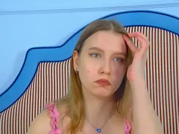 LiliLinn  live sex cam