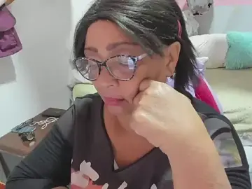 Mrs_mommy_  live sex cam