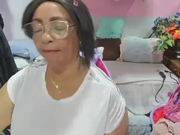 Mrs_mommy_  live sex cam