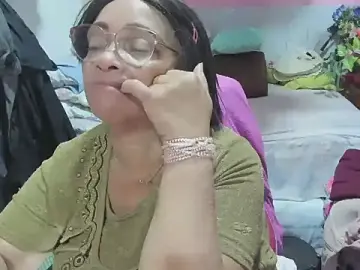 Mrs_mommy_  live sex cam