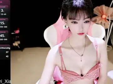 Ahrii_xia  live sex cam