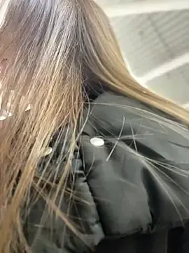 KrisMagnoly  live sex cam