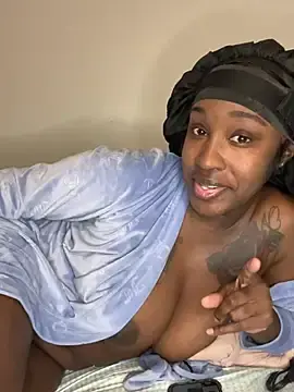 ToyaThick  live sex cam