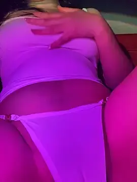Phuonglinnn  live sex cam