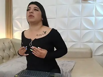 Bella_Stoone_  live sex cam