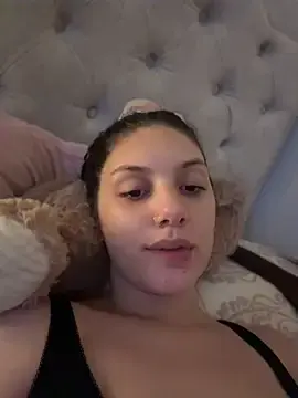 EmilyS__  live sex cam