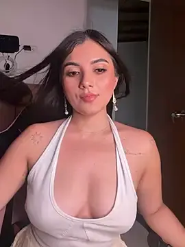 Estrella22  live sex cam