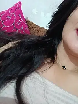 Fatina111  live sex cam