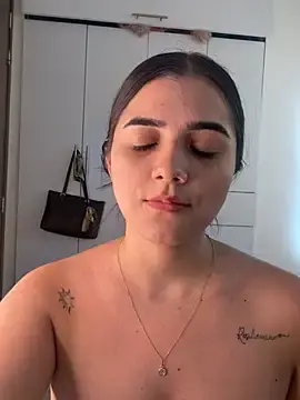 Salomecute21  live sex cam