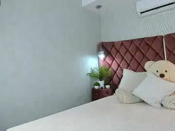 AliciaCore  live sex cam