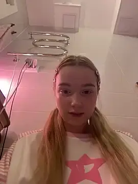 Baby_Tiny  live sex cam
