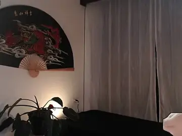 Ellyuwuw  live sex cam