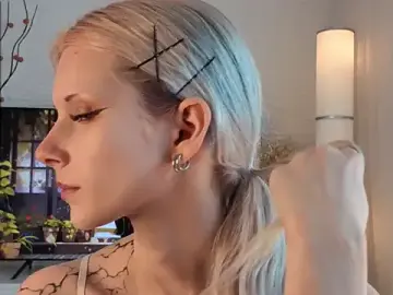 JuanaSumma  live sex cam