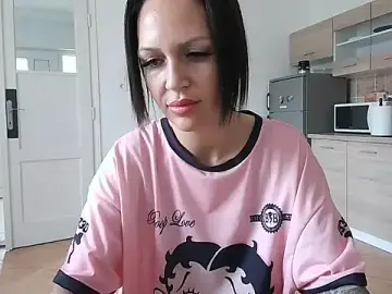 MiiraStar  live sex cam