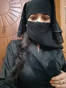 Noorkhatoon  live sex cam
