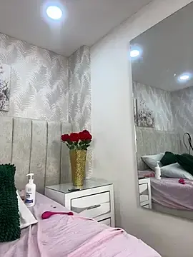 _Silvia_Lugo  live sex cam