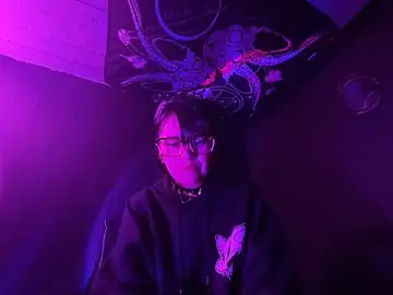 Rousstattoo  live sex cam