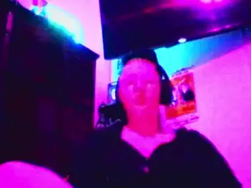 Bubbles_on_Za  live sex cam