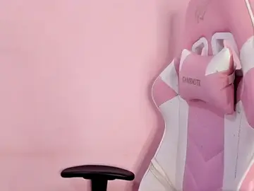 CloheBell  live sex cam