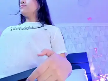 CloheBell  live sex cam