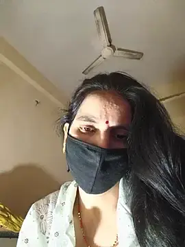 Cuty_ruhani  live sex cam