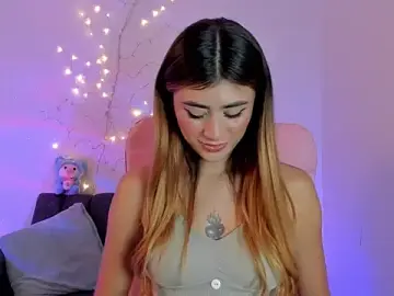 DannieAllen  live sex cam