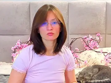 Emmiennova  live sex cam