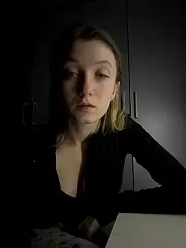 LisaWhitexz  live sex cam