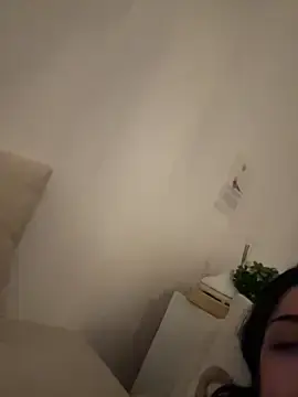 Prettylilgirll  live sex cam