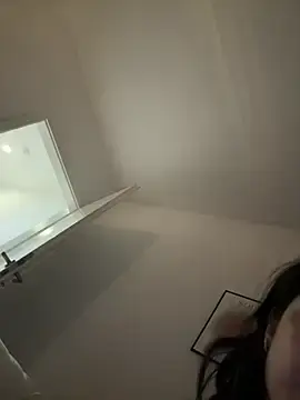 Prettylilgirll  live sex cam