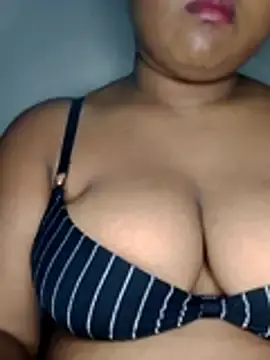 Rishwana77  live sex cam