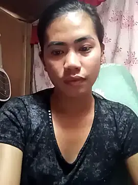 Kylie25  live sex cam