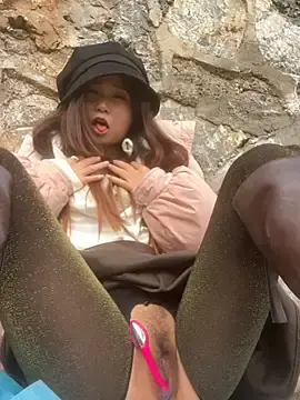 Luna-sisi  live sex cam