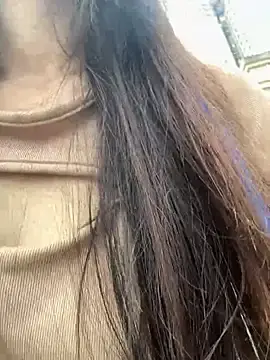 Luna-sisi  live sex cam