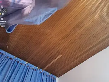 X_milu  live sex cam